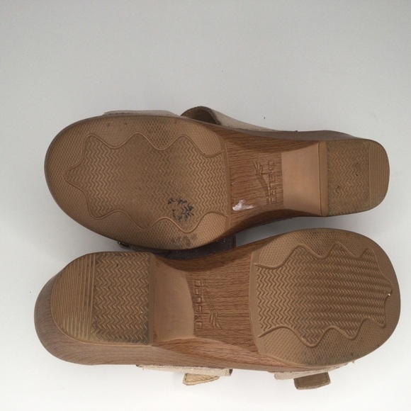 DANSKO‎ leather sabot super cute. - Picture 8 of 10